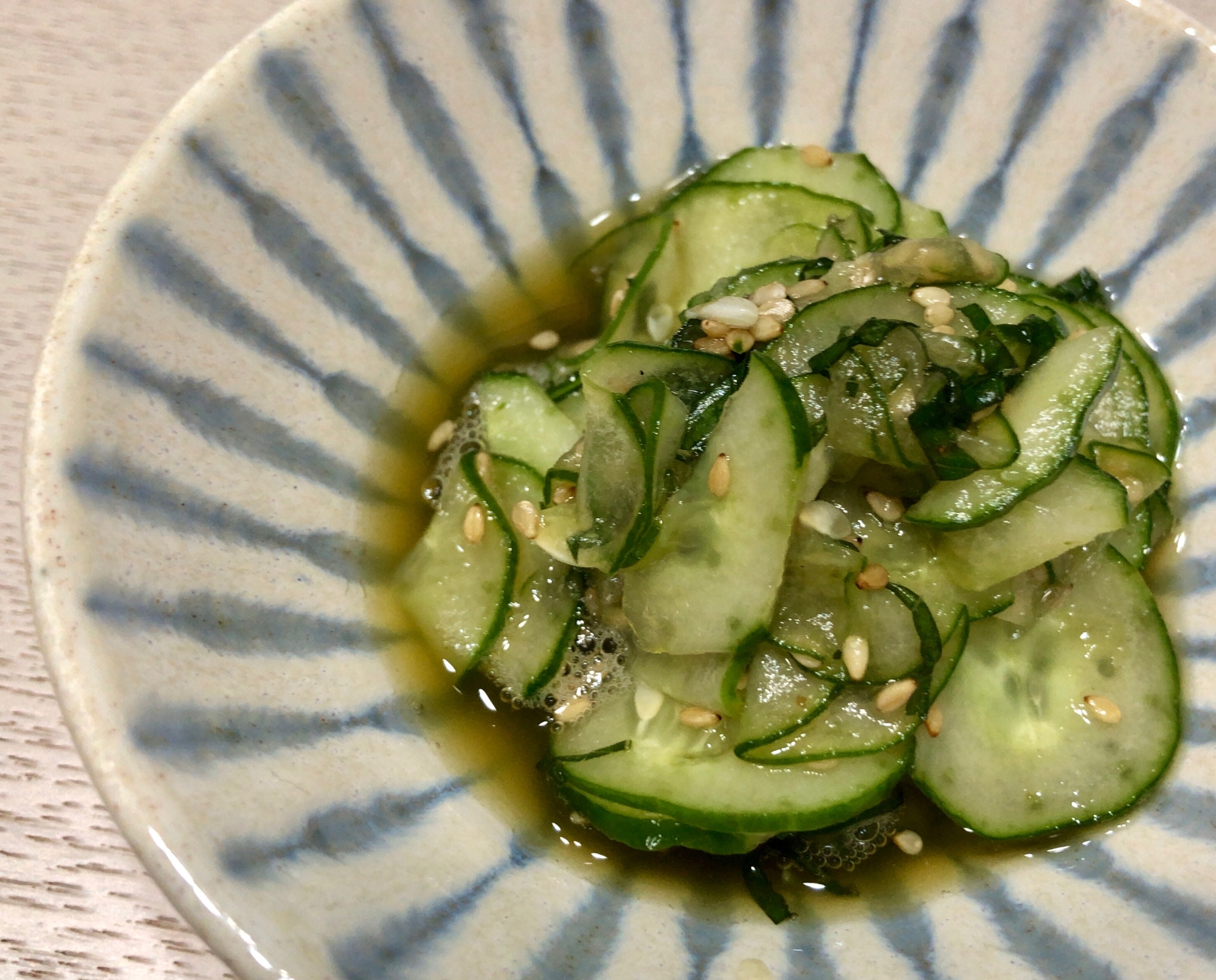 青じそドレッシングで簡単！胡瓜と大葉の酢の物