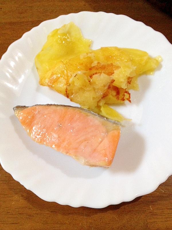 じゃがいもとコストコ鮭の重ね焼き レシピ 作り方 By Minori Rio 楽天レシピ