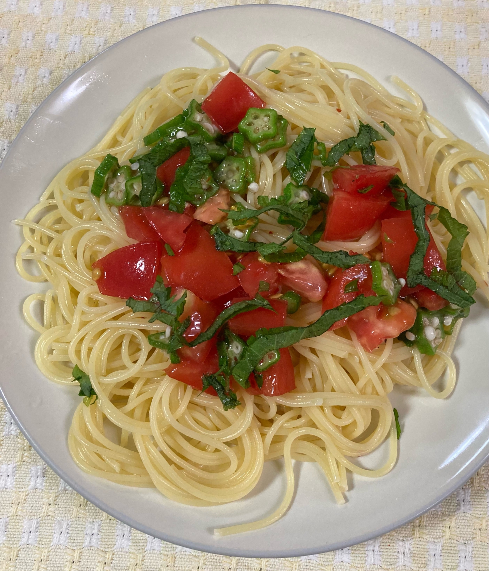 パスタオイルソース使用☆トマトオクラの冷製パスタ