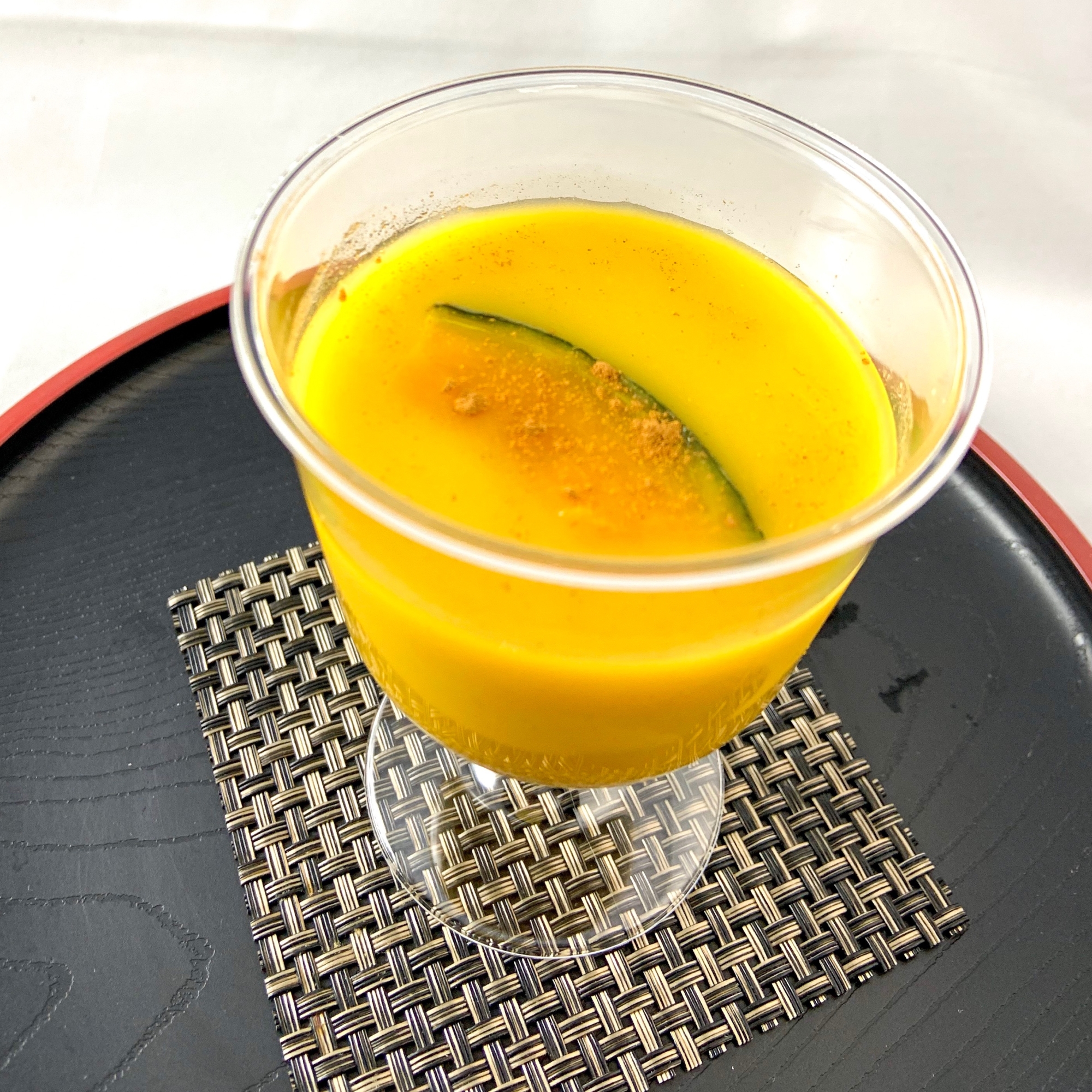 ハロウィンに簡単おしゃれ!パンプキン甘酒スムージー