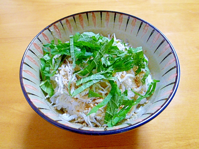 簡単！じゃこと大葉のさっぱり丼