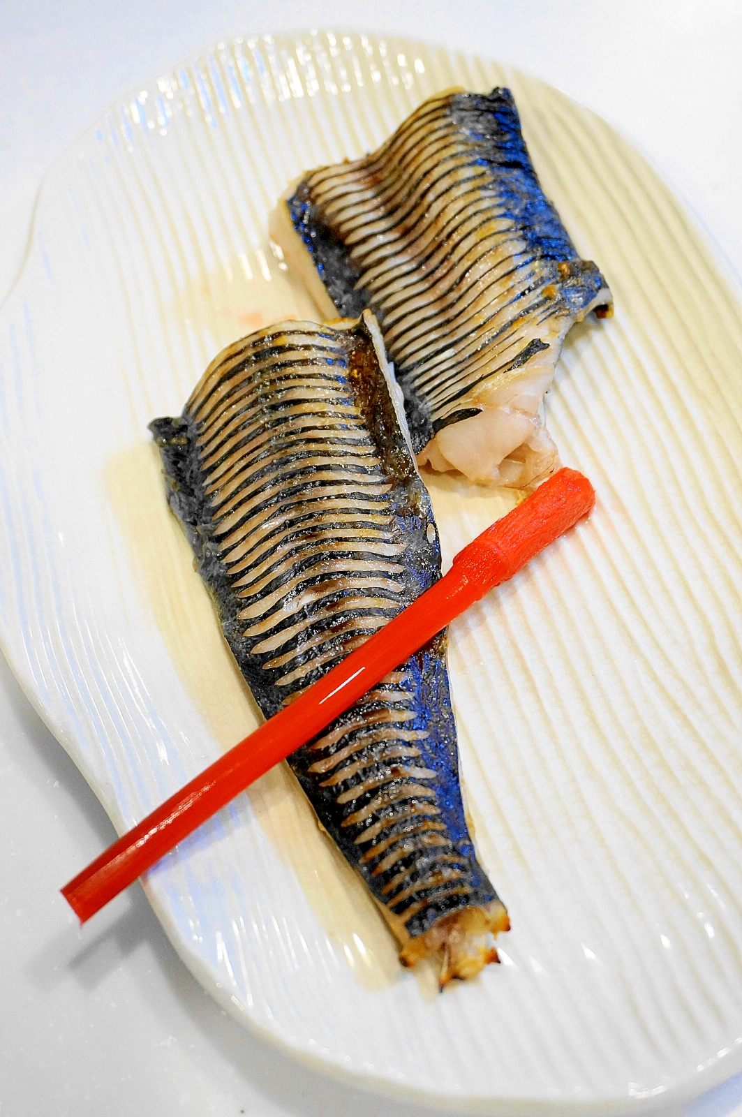 市場に出回らない珍しい魚！スミヤキの塩焼き