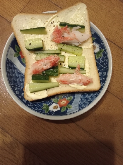 ５分！？キュウリ+カニカマの美味なサンドイッチ♪