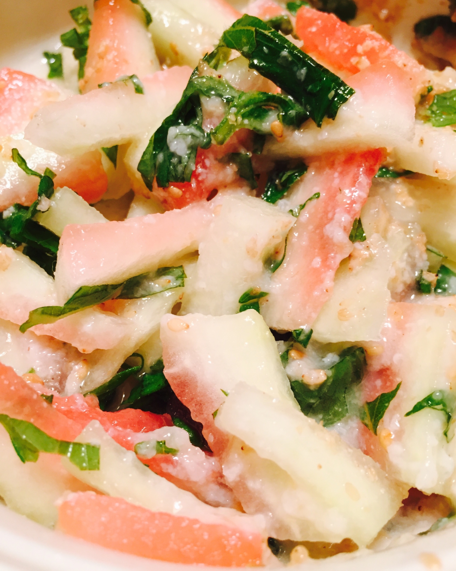 夏を満喫！西瓜の皮で、優しいサラダ！