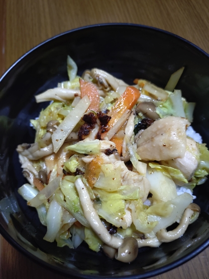 鶏むねとキャベツの中華丼