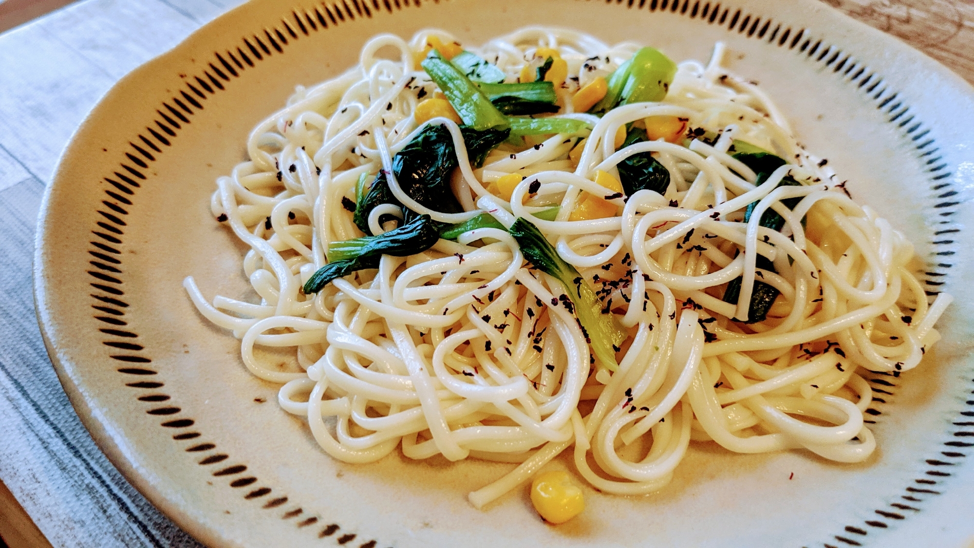 青梗菜とゆかりの焼きうどん(人 •͈ᴗ•͈)