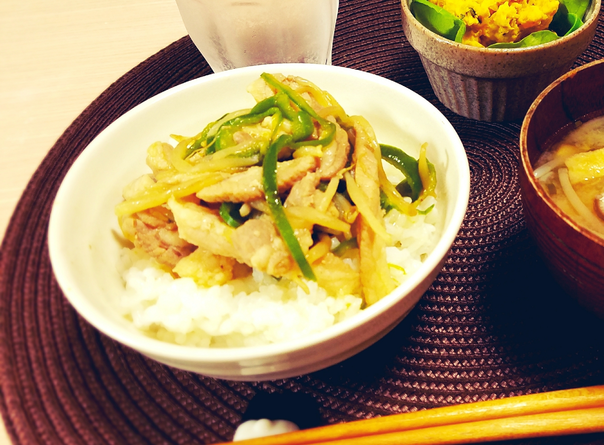 ★青椒肉絲丼★