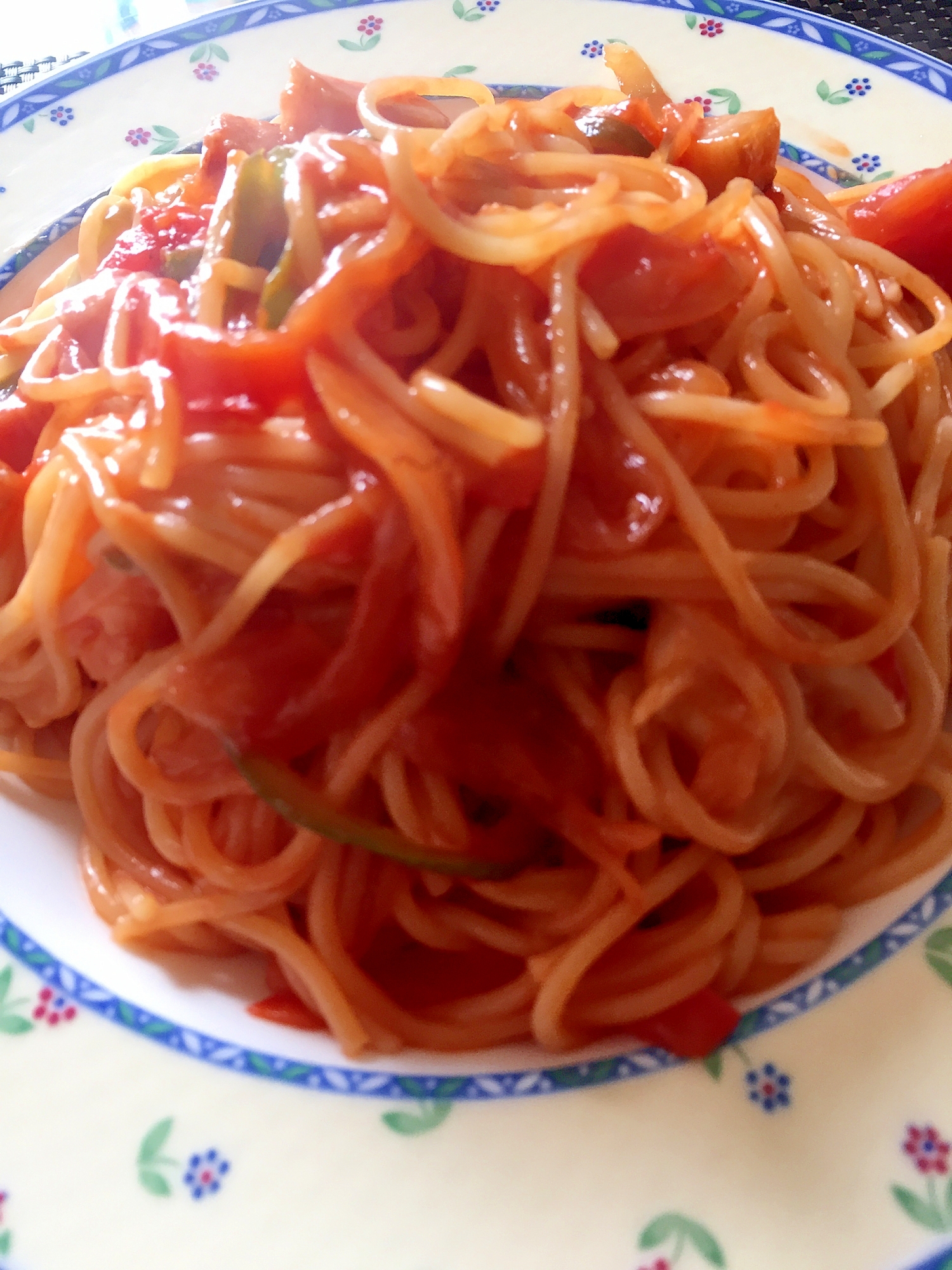 とろけるチーズを絡めて 我が家のナポリタン レシピ 作り方 By Hikarin926 楽天レシピ