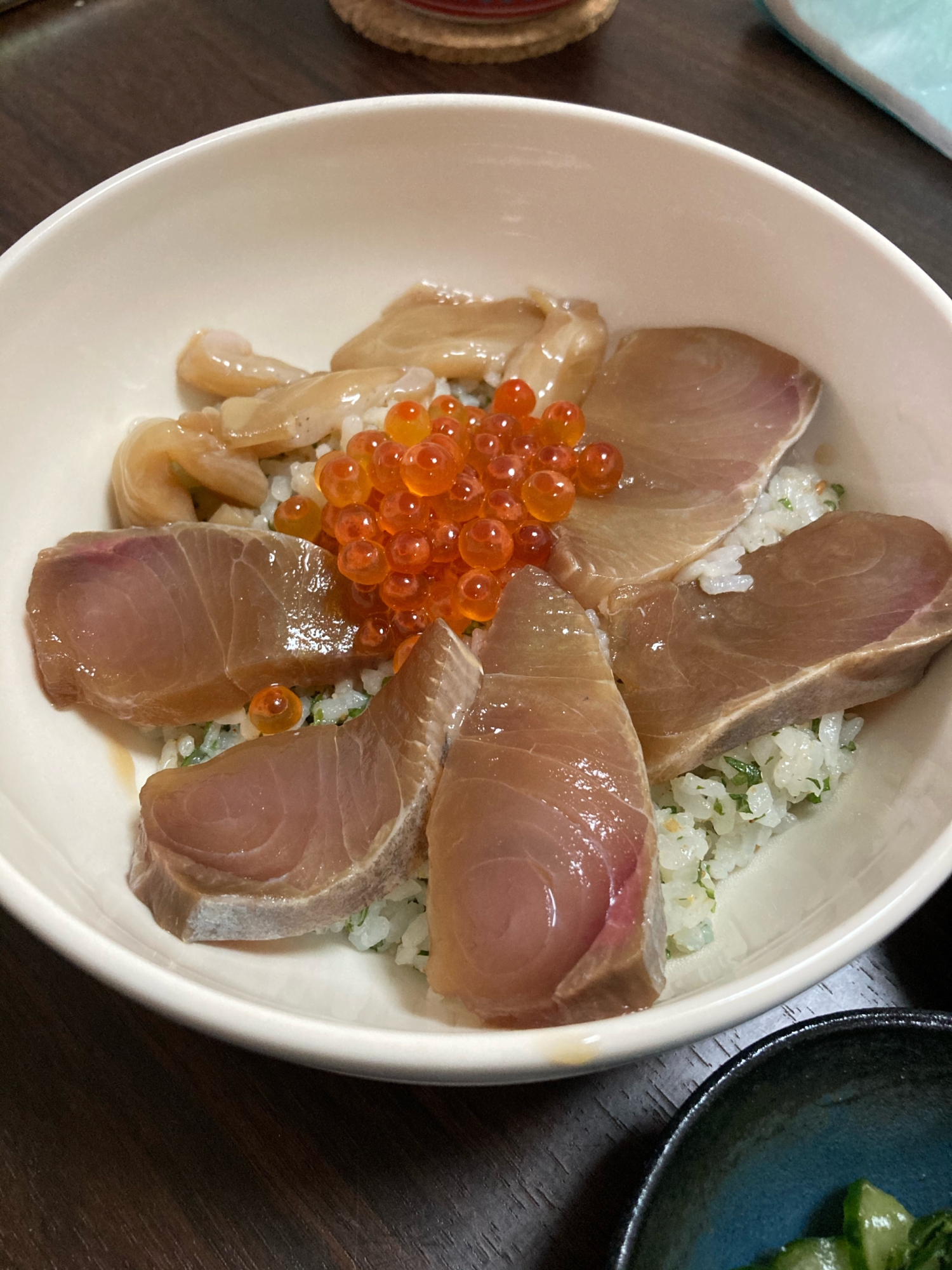 贅沢漬けいくら丼