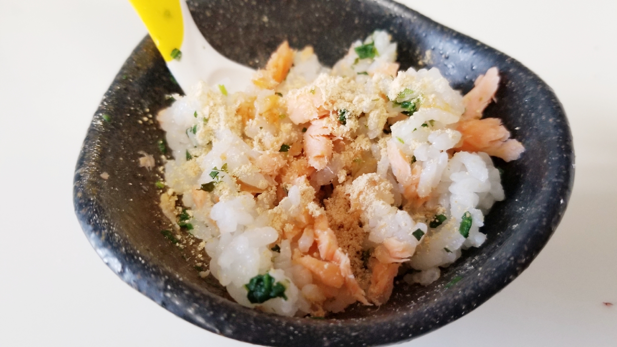 離乳食後期★鮭と小松菜ときな粉と青海苔の醤油ご飯