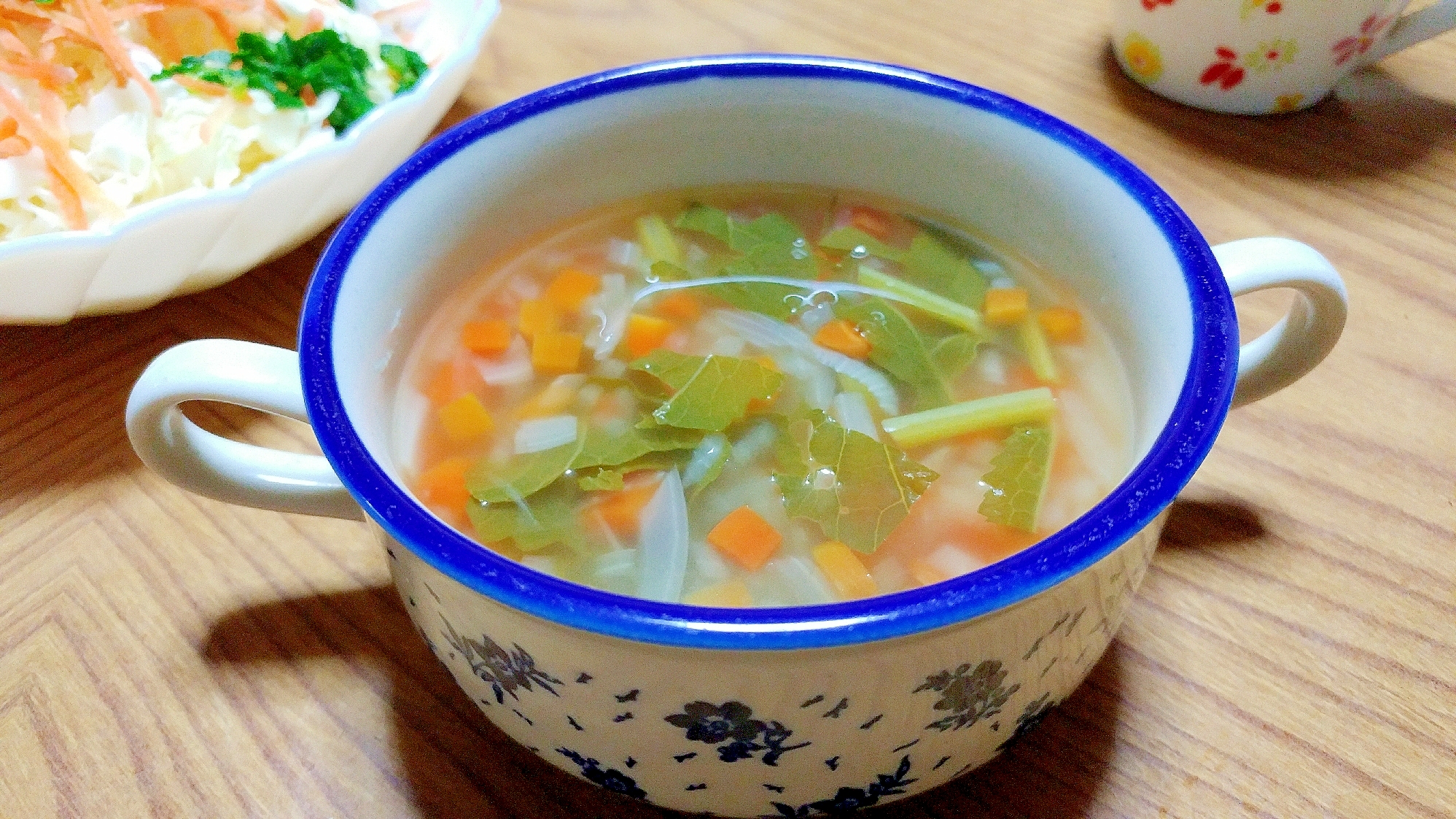 根菜でコンソメスープ レシピ 作り方 By Handmade Cute 楽天レシピ 根菜でコンソメスープ レシピ 作り方 By Handmade Cute 楽天レシピ