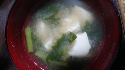 春菊と豆腐の味噌汁