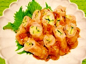レンジ調理 トロトロっズッキーニの豚肉巻き レシピ 作り方 By ブルーボリジ 楽天レシピ