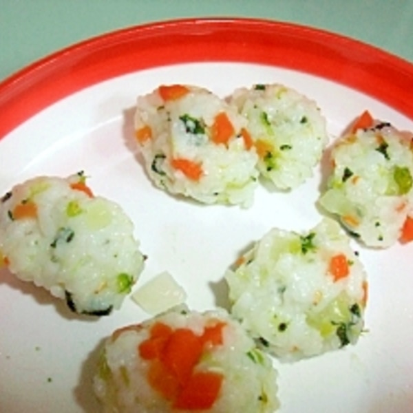 1歳の娘の離乳食 野菜たっぷりおにぎり レシピ 作り方 By うーたんママ2340 楽天レシピ 1歳の娘の離乳食 野菜たっぷりおにぎり レシピ 作り方 By うーたんママ2340 楽天レシピ