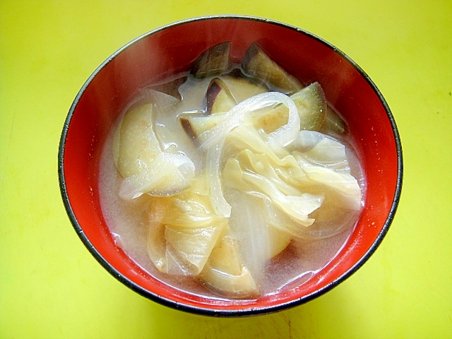 茄子とキャベツ玉ねぎの味噌汁 レシピ 作り方 By Mint 楽天レシピ 茄子とキャベツ玉ねぎの味噌汁 レシピ 作り方 By Mint 楽天レシピ