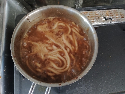 残りカレーで、煮込みカレーうどん
