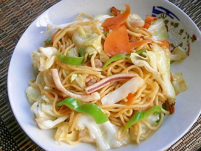 しょうゆ味のイカ焼きそば