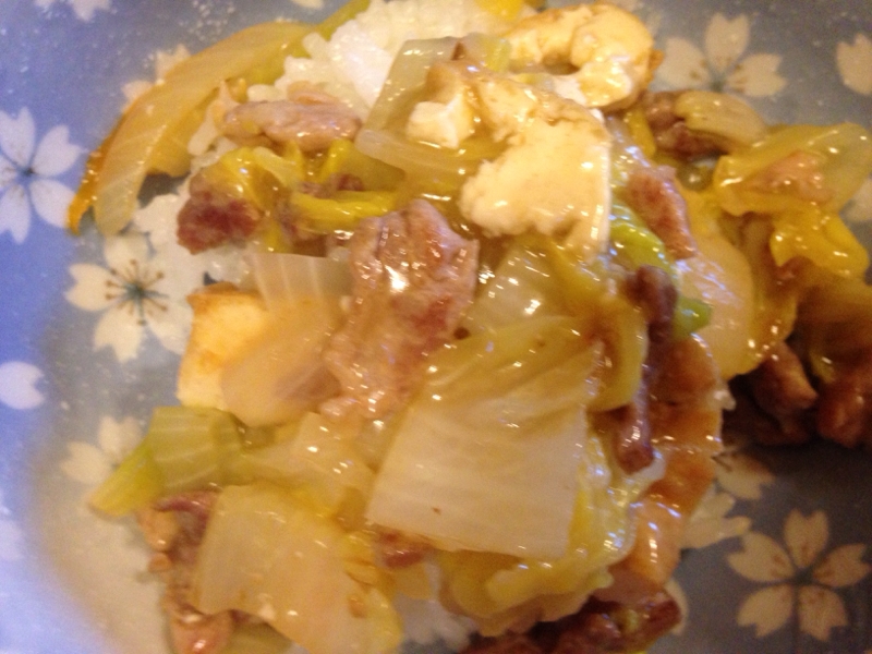 白菜と豚肉と豆腐のすき焼き風煮どん