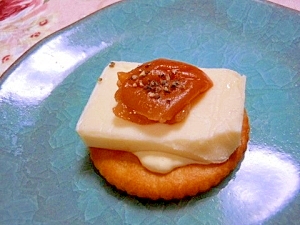 蜂蜜梅とリッツ チーズのカナッペ レシピ 作り方 By 小太郎１２１２ 楽天レシピ
