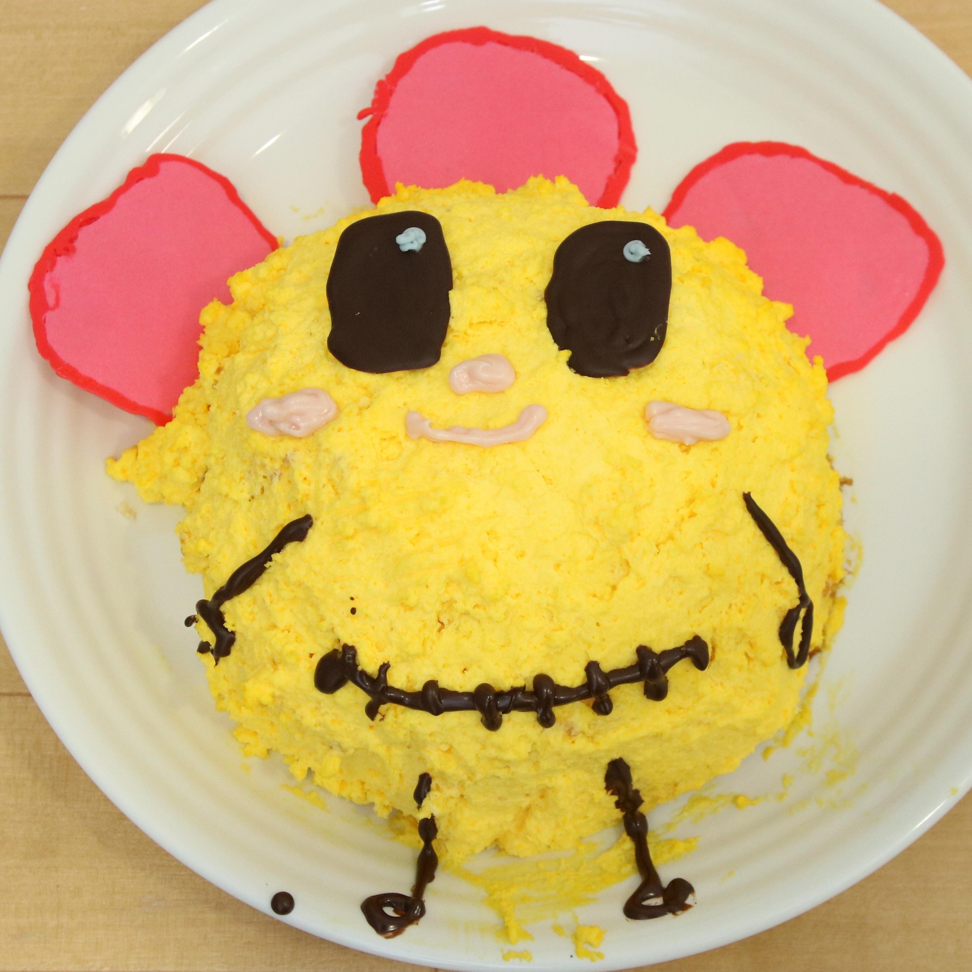 お菓子がザクザク！サプライズサンサンケーキ☆