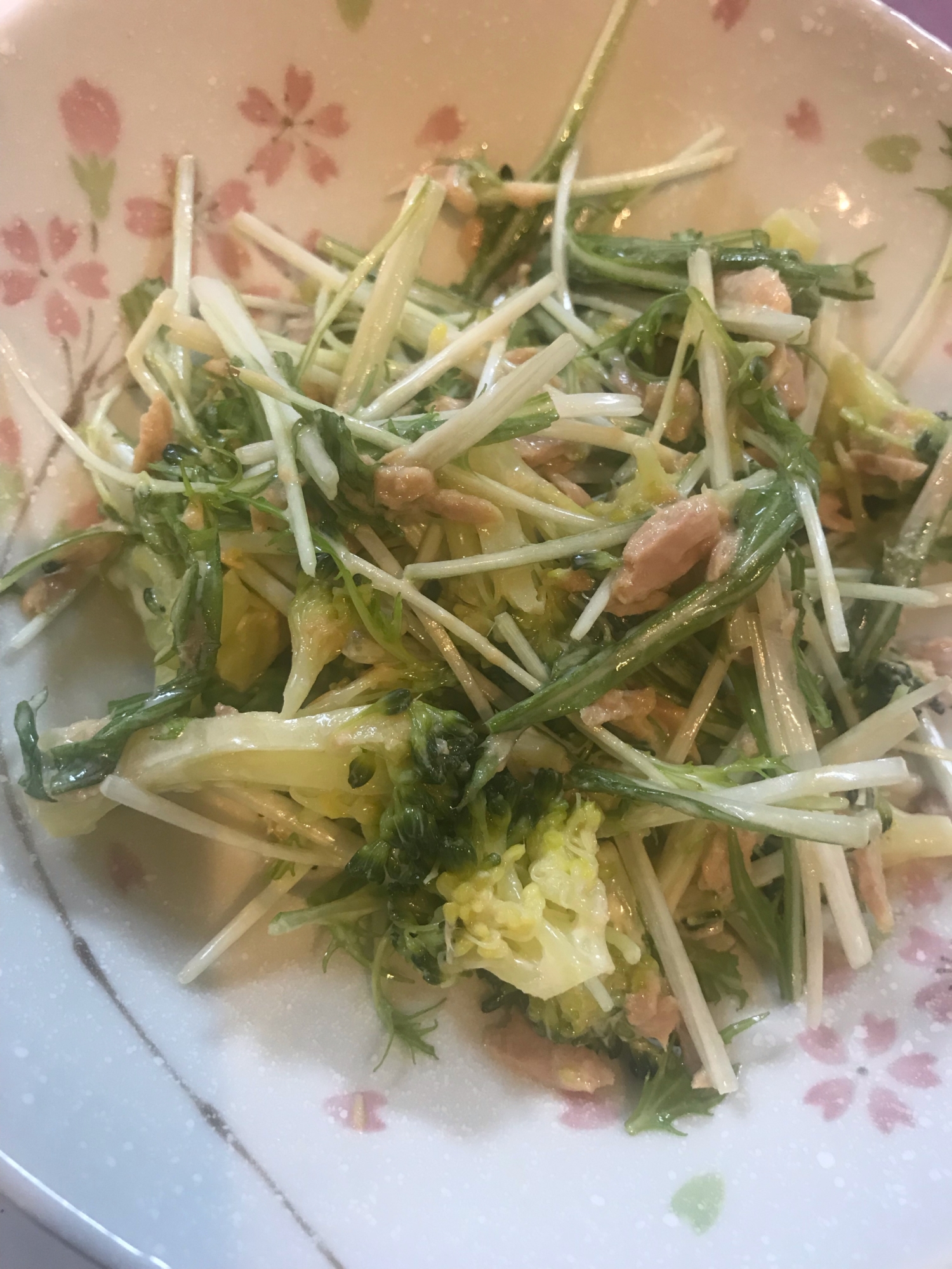 水菜とブロッコリーのツナサラダ