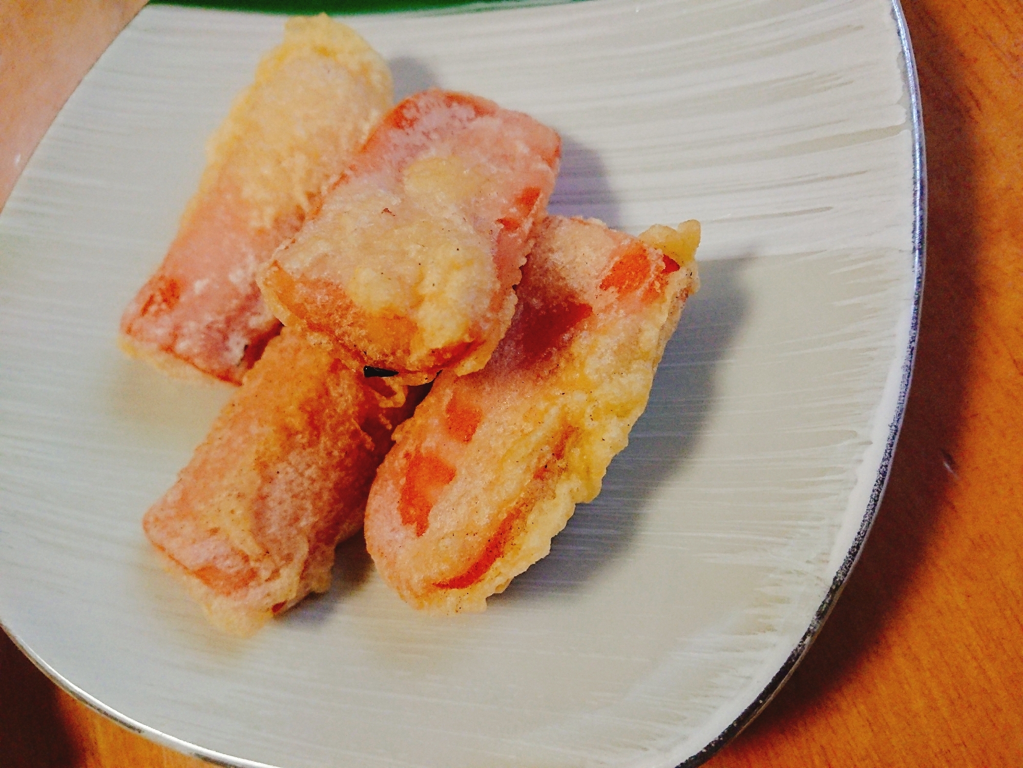 カレー味で魚肉ソーセージの天ぷら