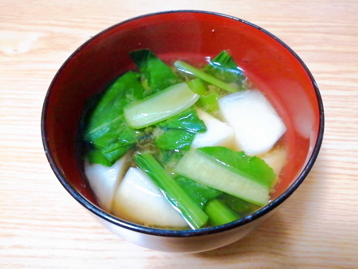 かぶと小松菜の味噌汁