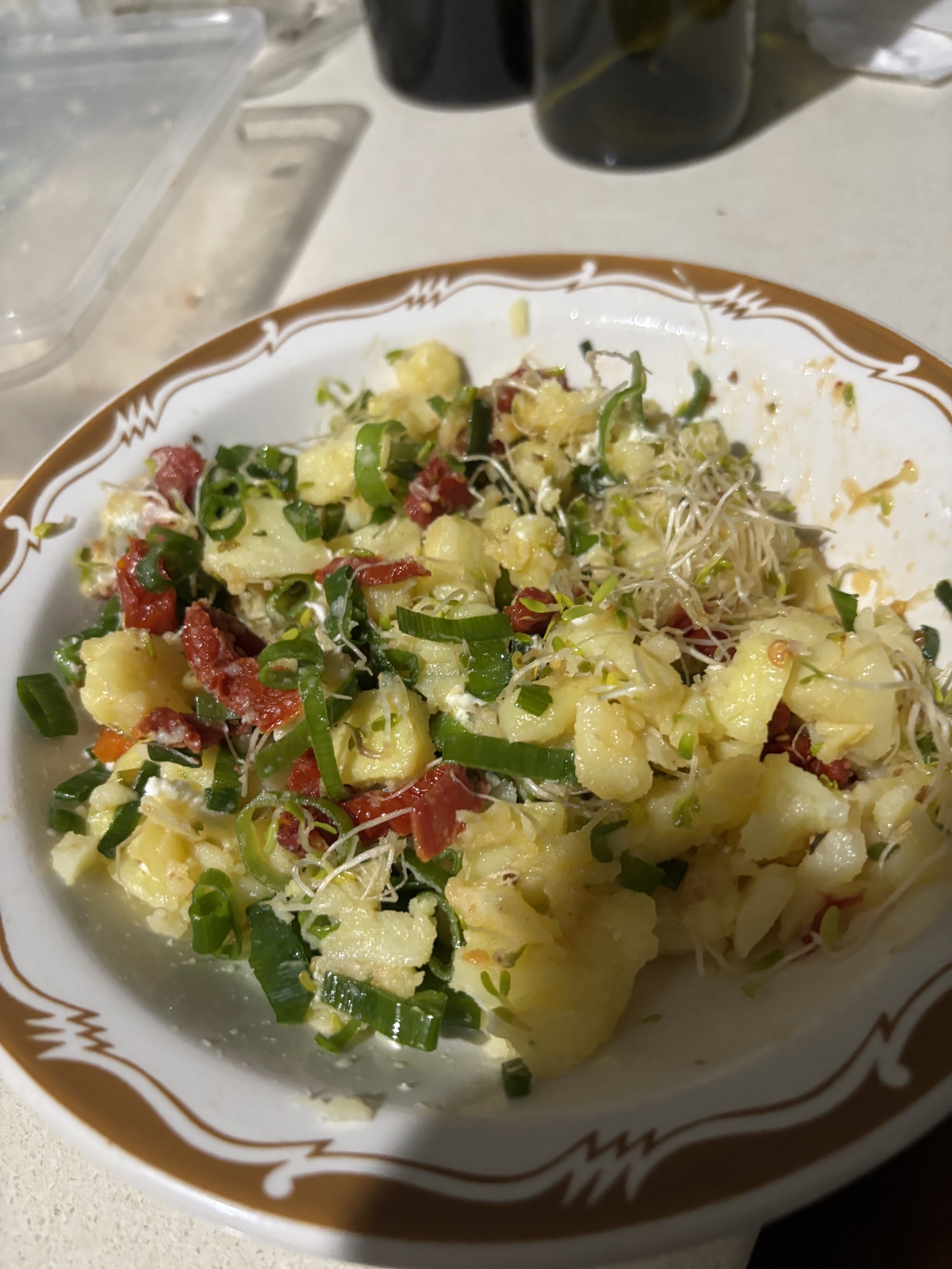 じゃがいもひとつでボリュームサラダ