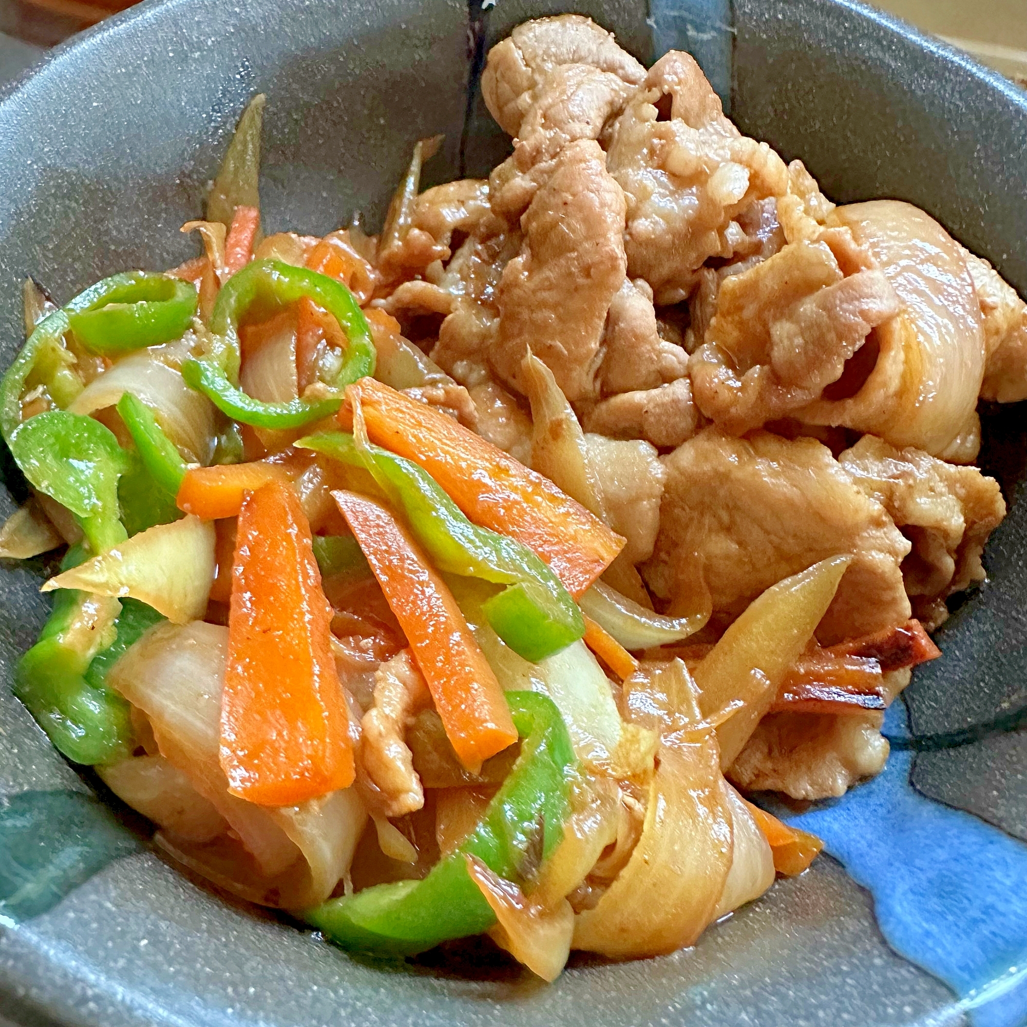 豚肉と野菜のにんにく炒め°･:✿.*.