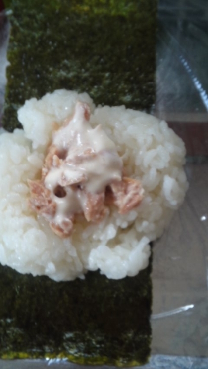 画像は握る前です♪ツナマヨが急に食べたくなり作りました～(*^o^*)