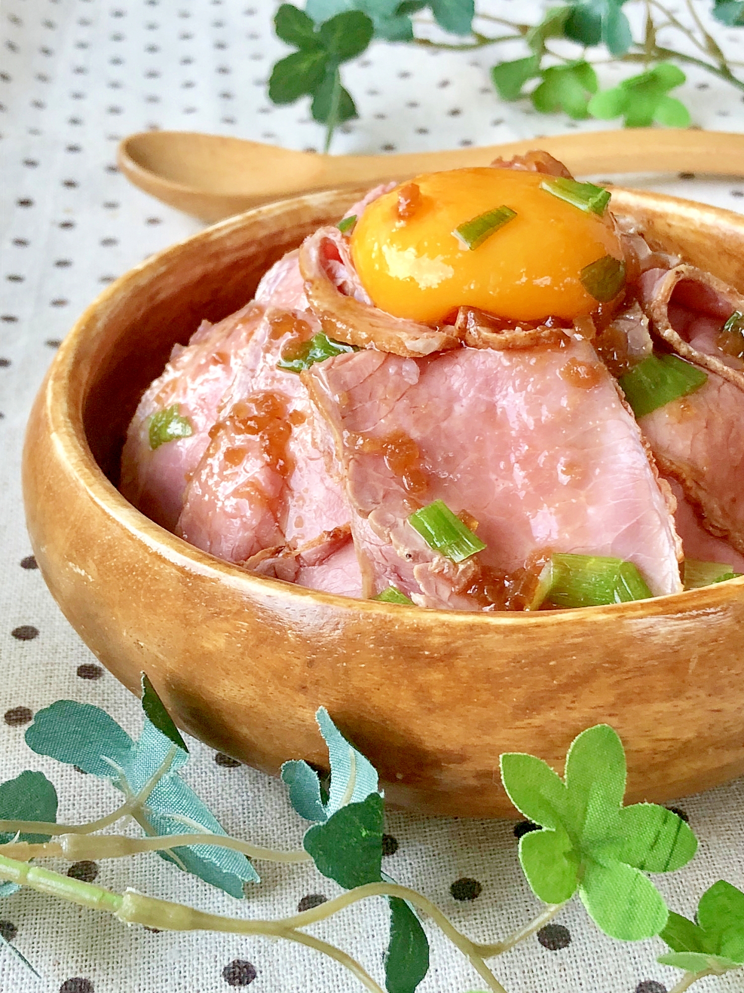 ちょっと贅沢に♡ローストビーフ丼