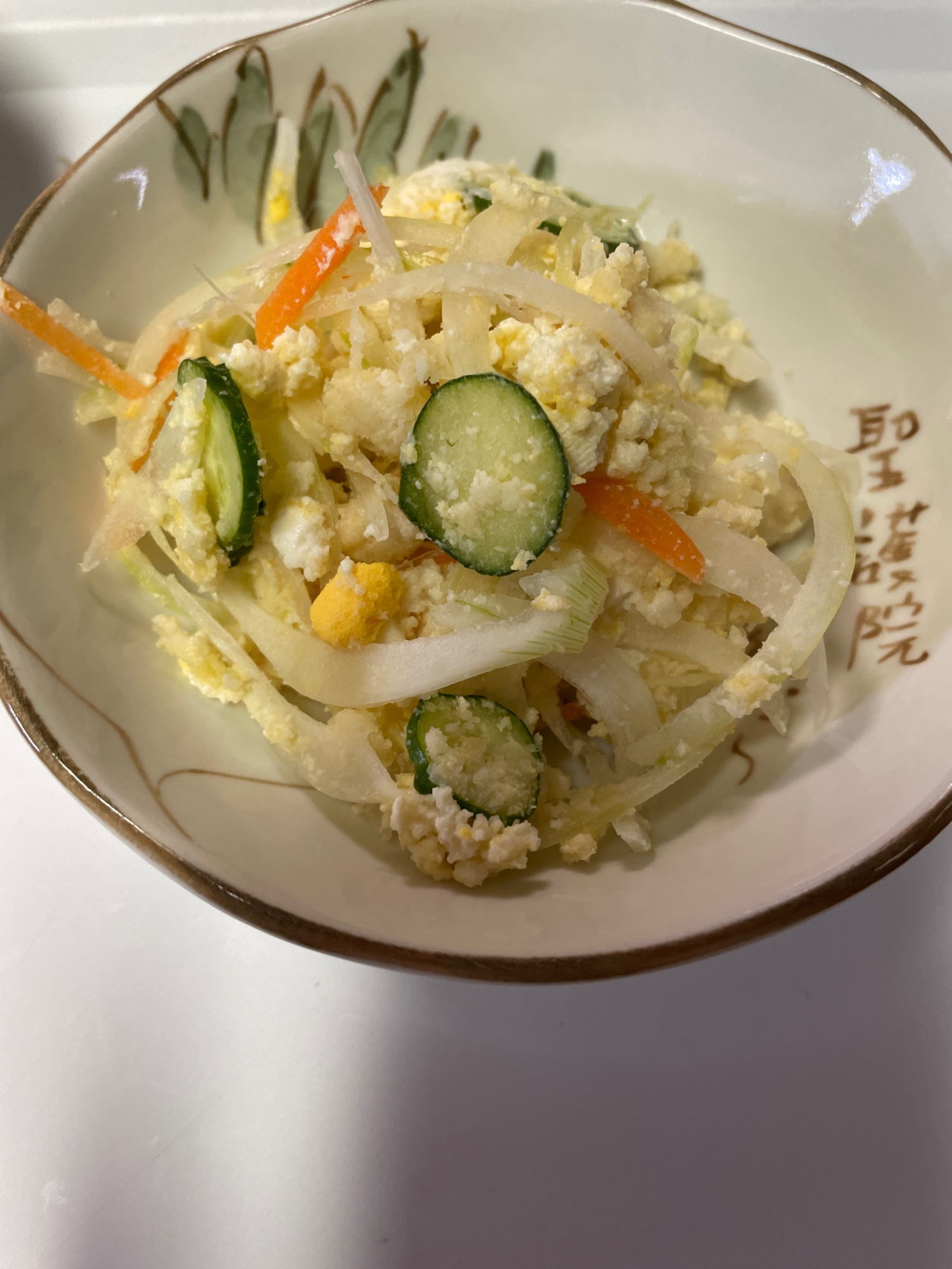 新玉ねぎとキュウリのツナおからサラダ レシピ 作り方 By えみちゃん 楽天レシピ 新玉ねぎとキュウリのツナおからサラダ レシピ 作り方 By えみちゃん 楽天レシピ