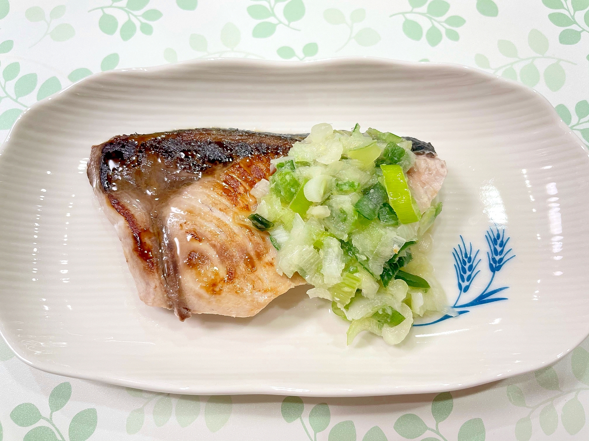 ブリの葱塩焼き レシピ 作り方 By もぐもぐばばち 楽天レシピ ブリの葱塩焼き レシピ 作り方 By もぐもぐばばち 楽天レシピ