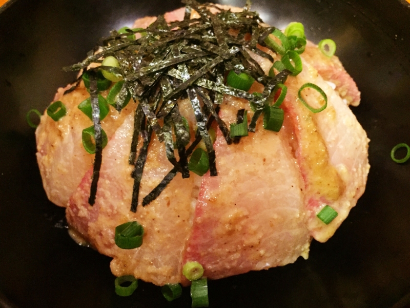 意外にハマるかも！はまちゴマだれ丼