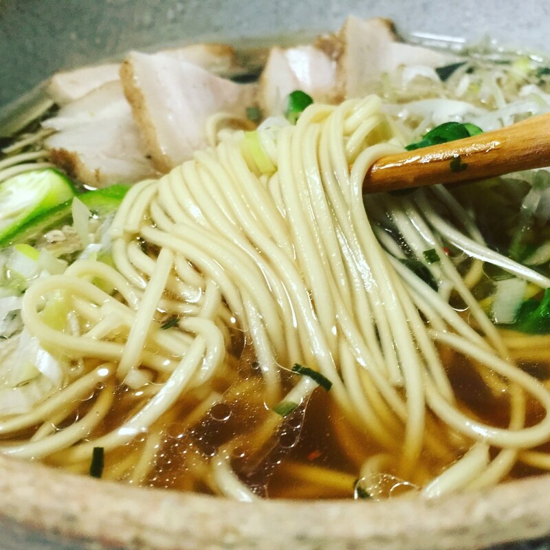 ムム インスタントラーメンが生麺みたいに レシピ 作り方 By Kou9395 楽天レシピ