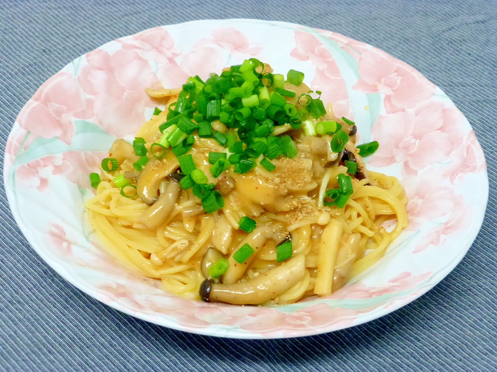 きのこのキムチカルボナーラ