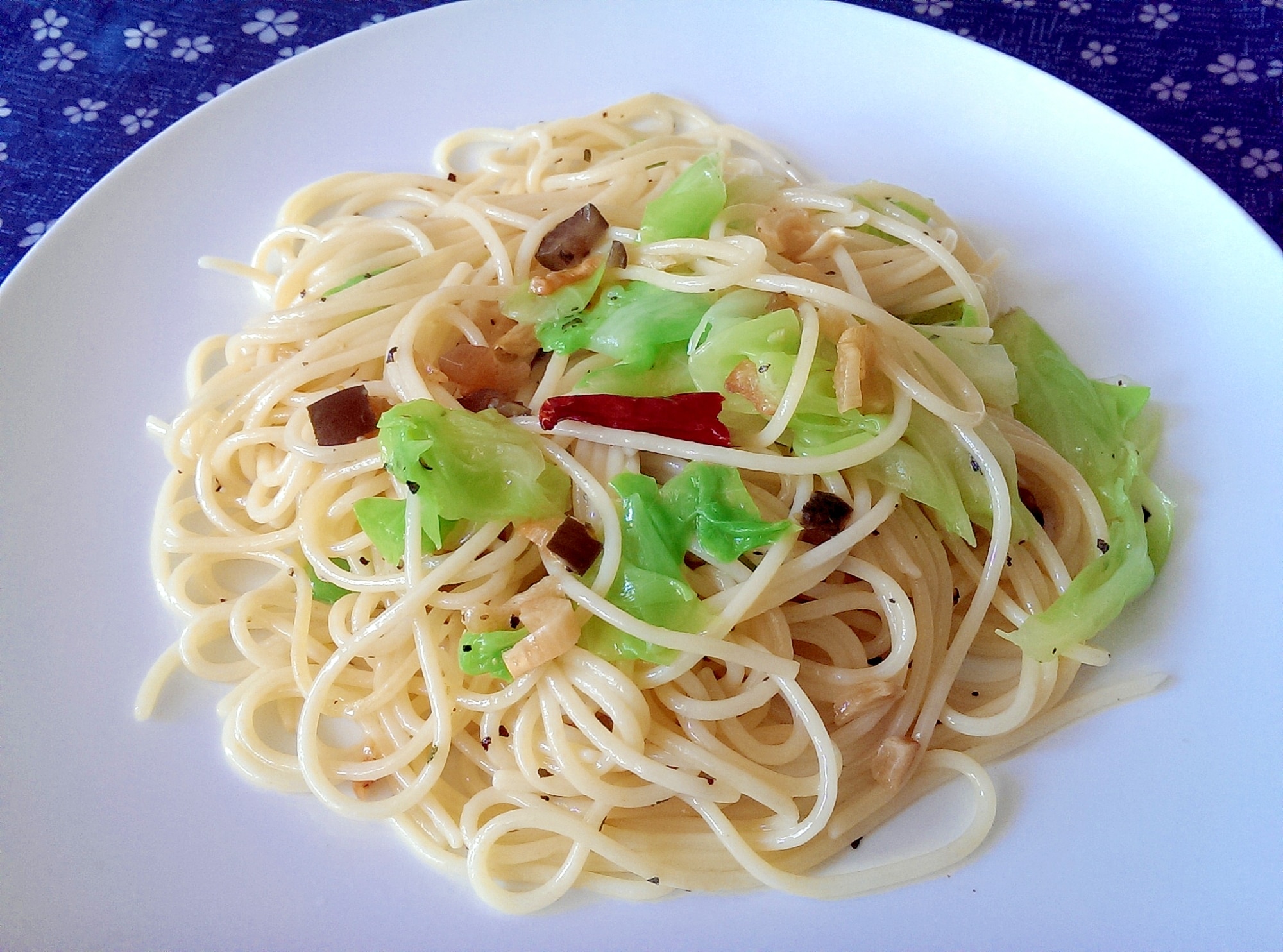 ペペロンチーノ様　❹8本 ⑤5本 ❻3本 や）東京拉麺 ペペロンチーノ36g | お菓子・駄菓子・食品の激安