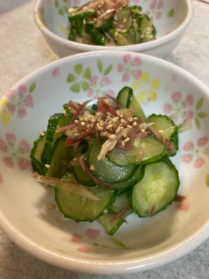 簡単♡ごま油香る♡きゅうりとみょうがの梅ポン酢和え