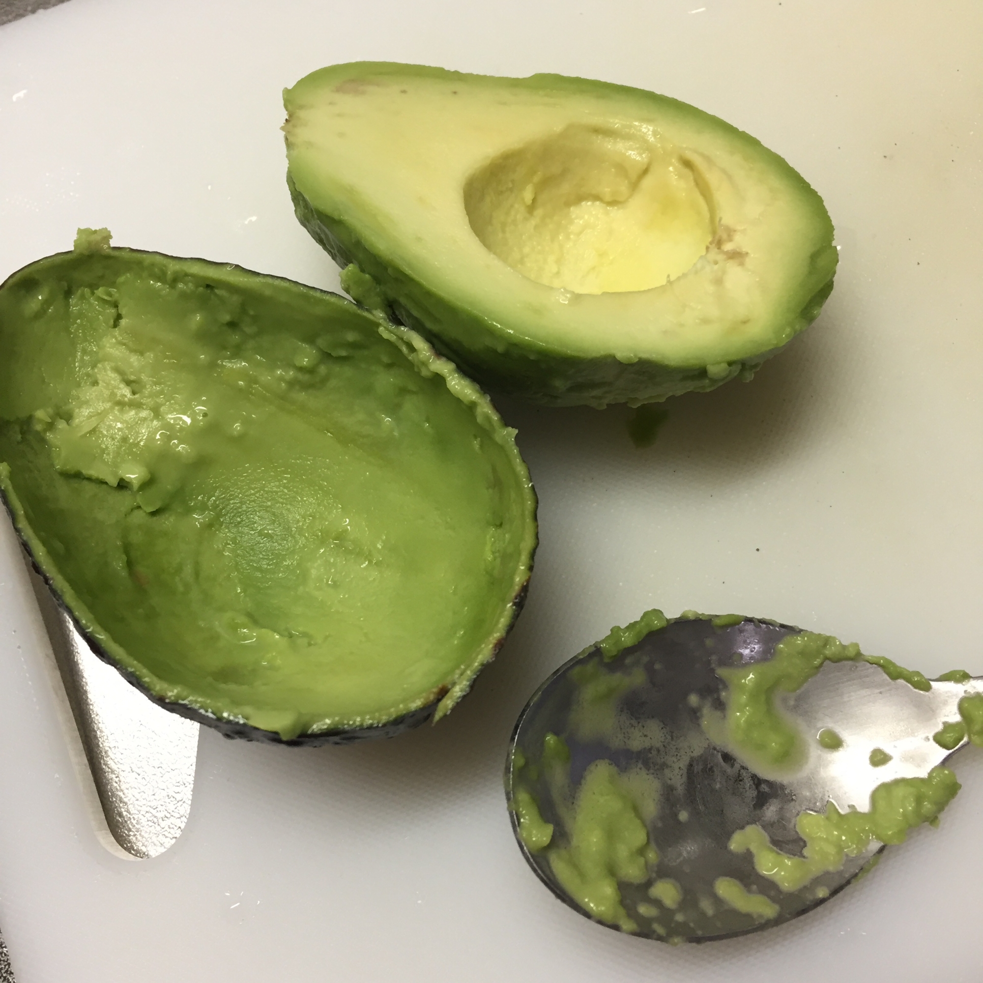 カレースプーンで アボカドの種と皮のとり方 レシピ 作り方 By Nozenkazra 楽天レシピ カレースプーンで アボカドの種と皮のとり方 レシピ 作り方 By Nozenkazra 楽天レシピ
