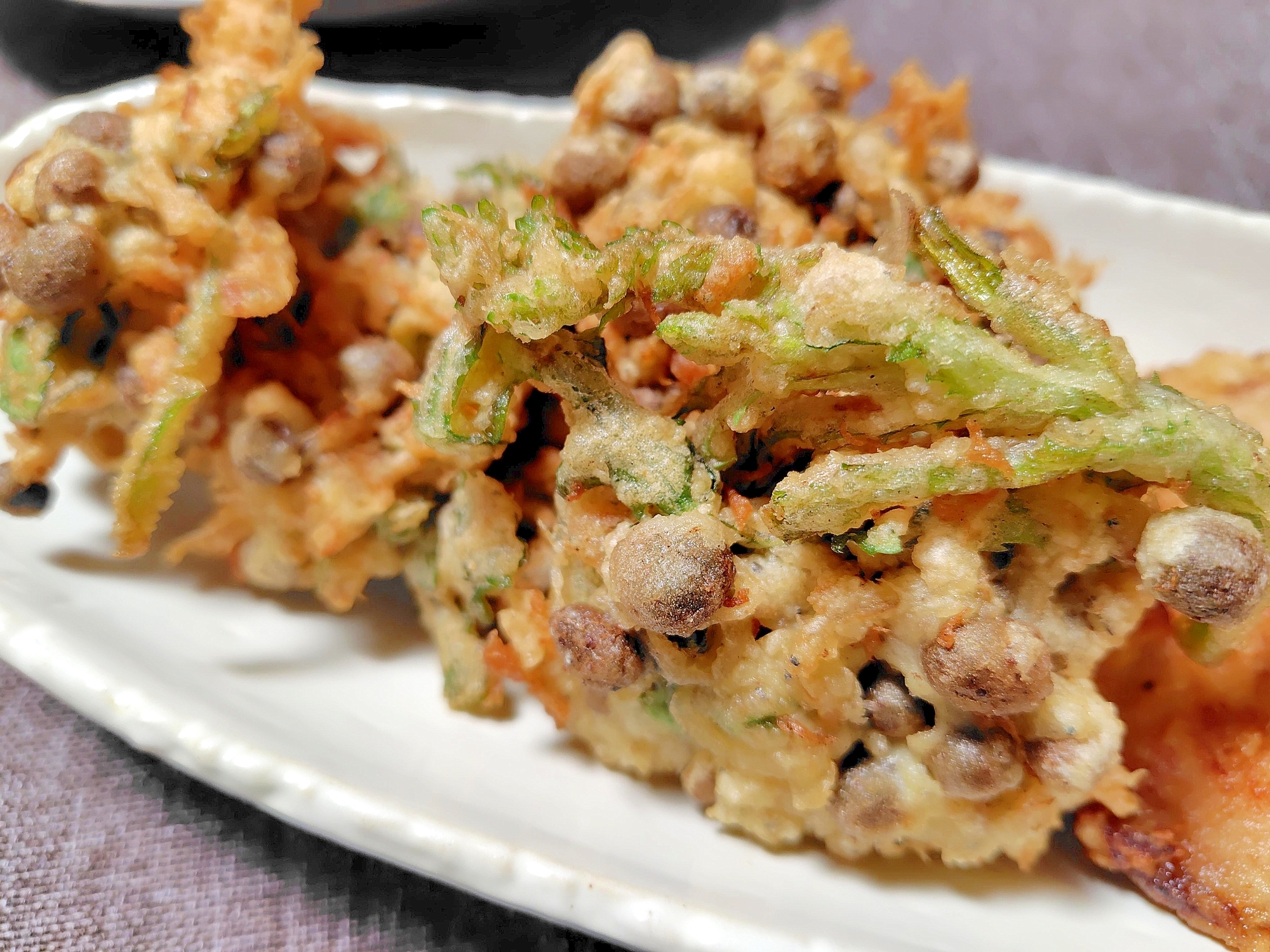 10分で!むかご春菊ちりめんじゃこのかき揚げ