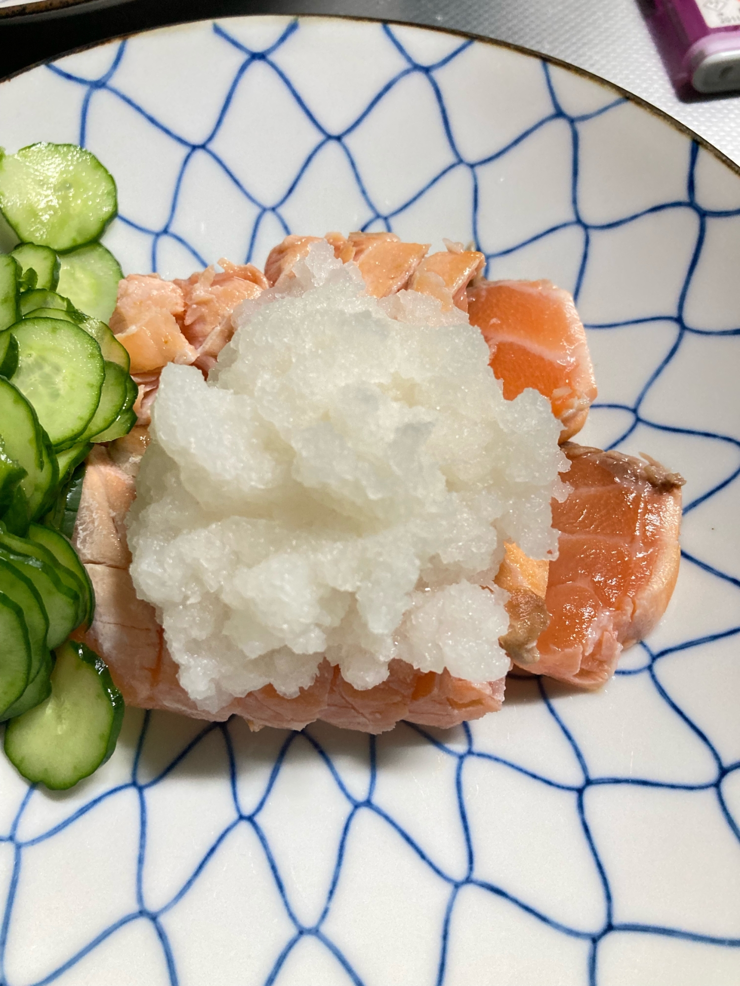 さっぱり食べよ サーモンのたたき レシピ 作り方 By 料理とお酒と犬がすき 楽天レシピ