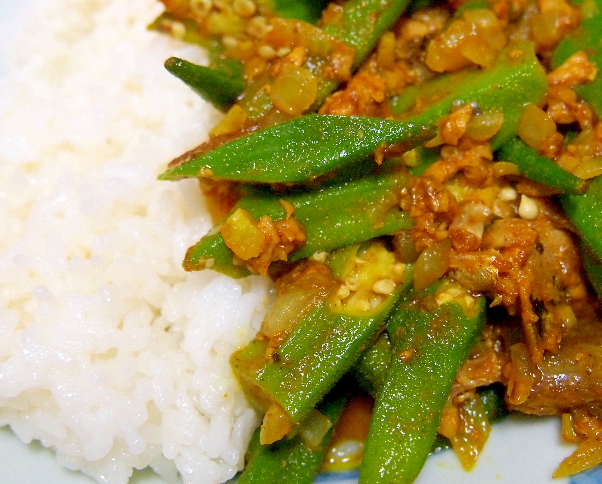 さば缶とオクラの夏カレー