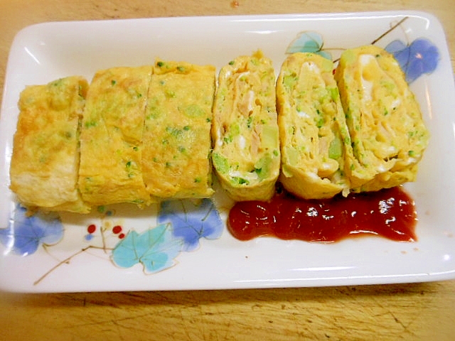 焼き鮭とブロッコリーの卵焼き