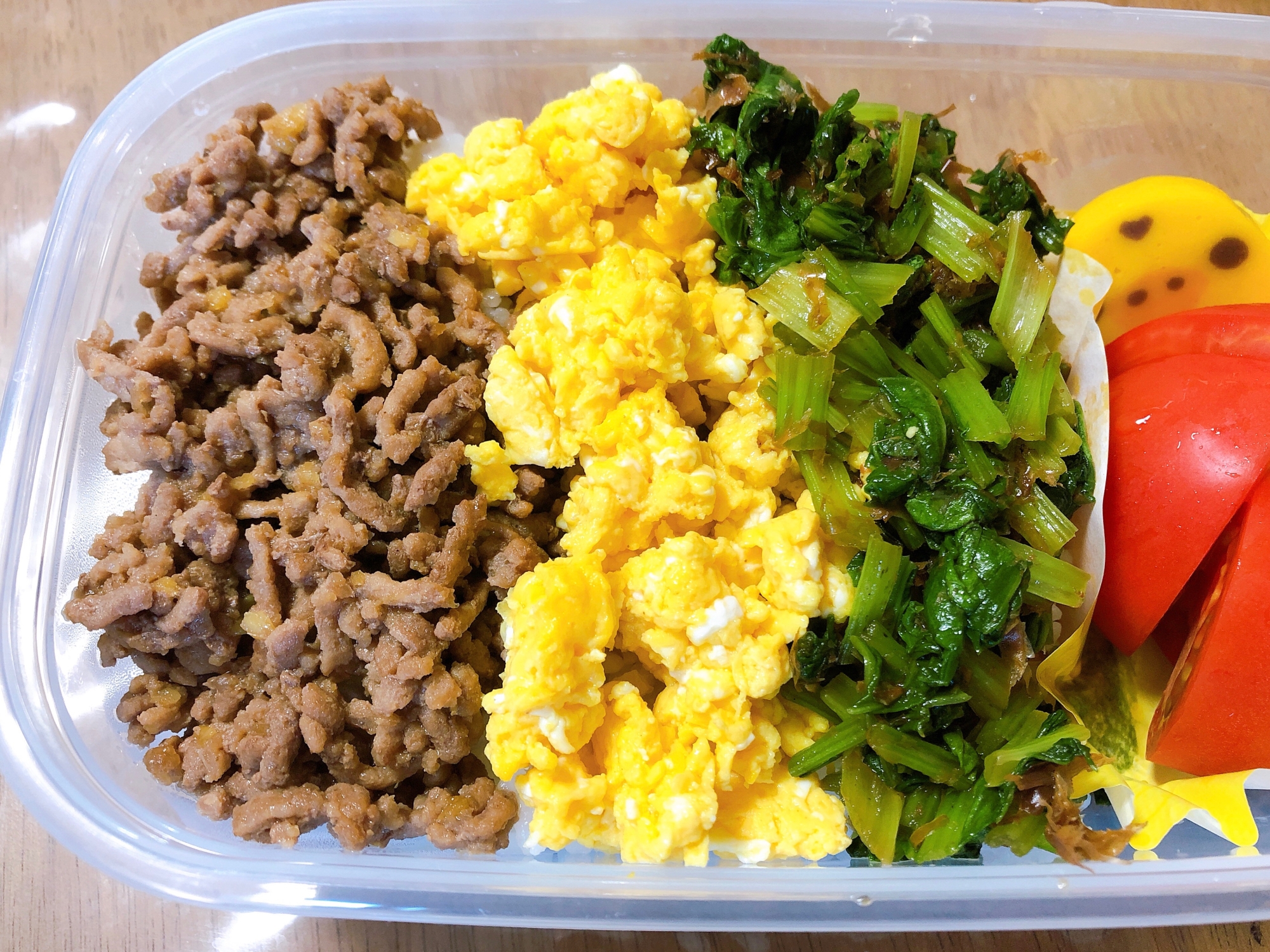 丼弁当！三色そぼろ丼