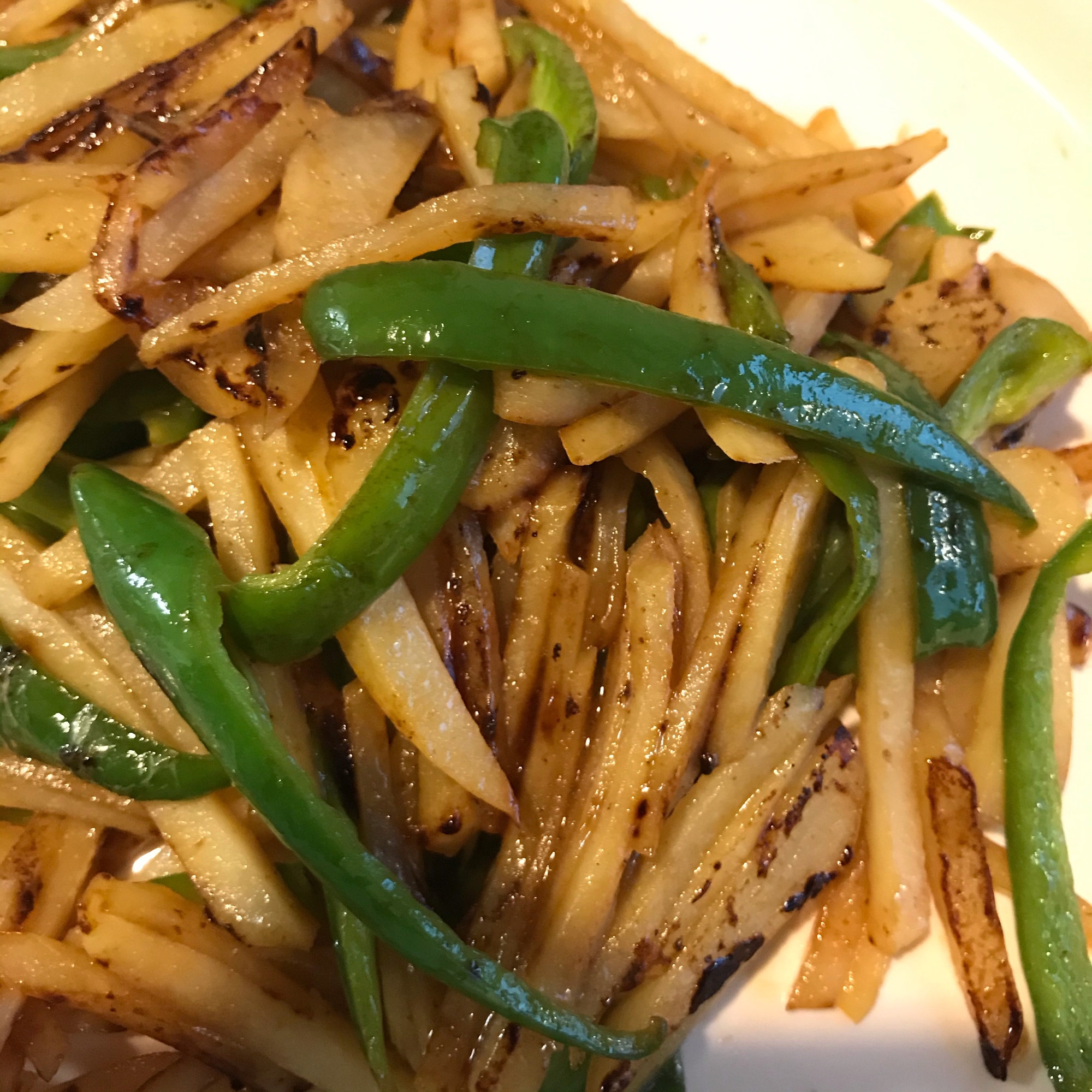 シャキシャキじゃがいもとピーマンの中華炒め