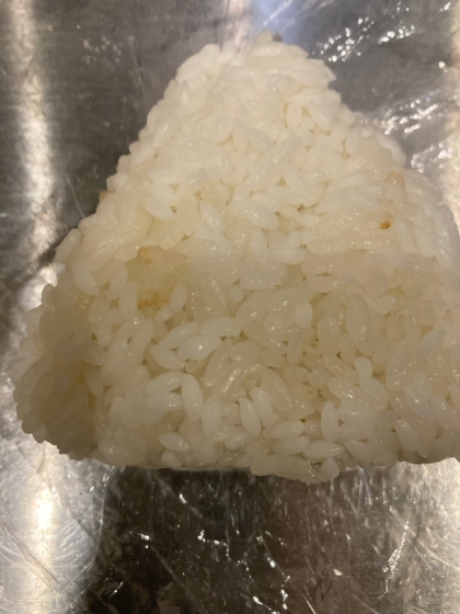 おにぎり (ウインナー ほうれん草 バター醤油)