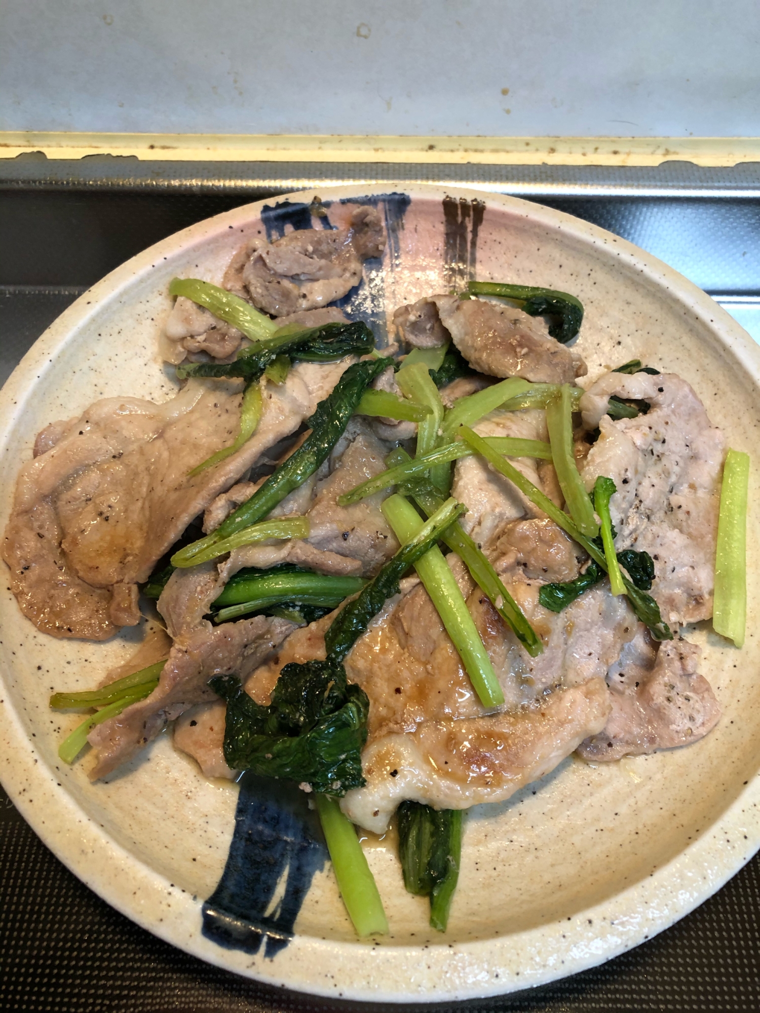 豚肉と小松菜の葱姜醬炒め^_^