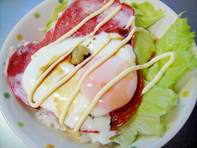 ビアソーでハムエッグ丼