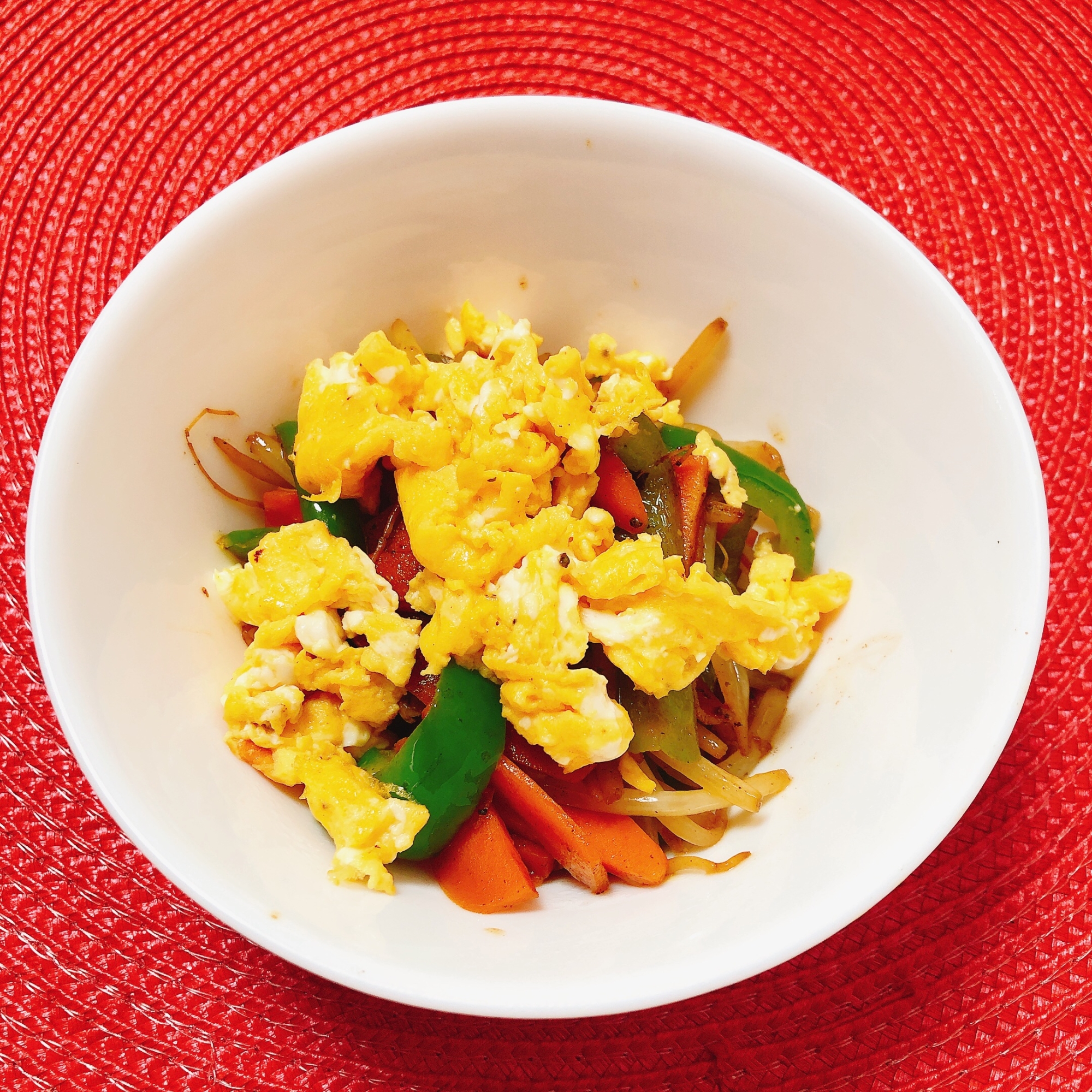濃いめ野菜炒めにෆ卵炒めのトッピング
