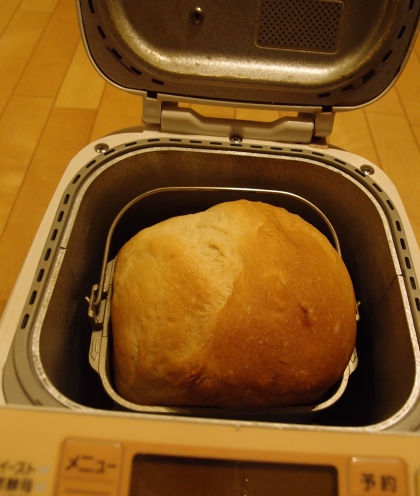 レシピを参考に、強力粉239ｇ・ふすま11gにして、ホームベーカリーで焼きました
美味しいパンが焼けました
レシピ有難うございます